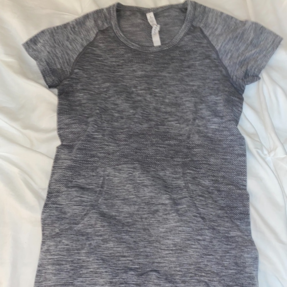 Lululemon Swiftly Tech Short Sleeve